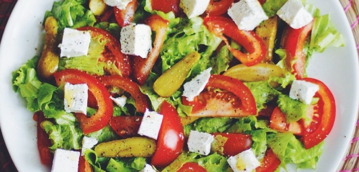 Saladas com brynza: topo das melhores receitas