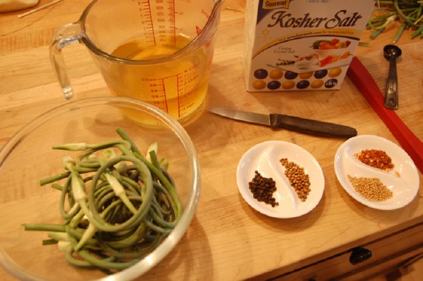 Setas de alho: as melhores receitas com fotos