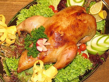 Pato no forno: quão saboroso cozinhar?