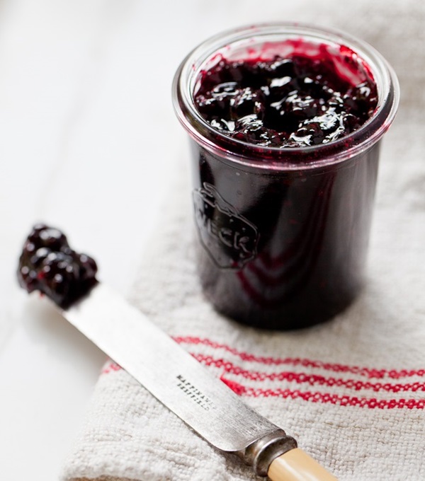 Atolamento de chokeberry preto