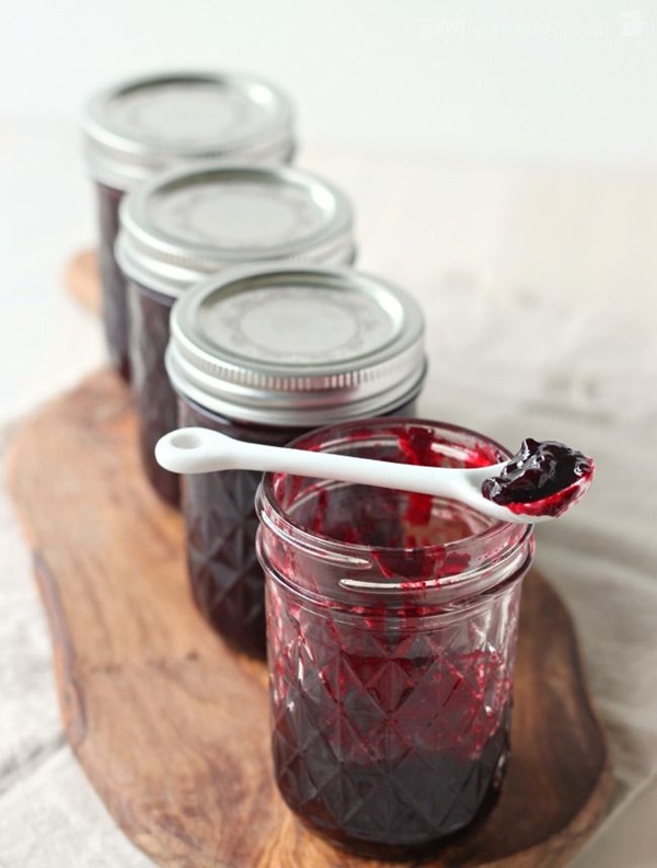 Atolamento de chokeberry preto