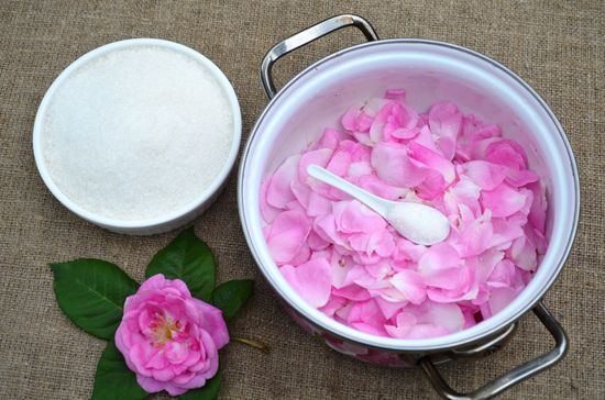 A receita de geléia clássica de rosas