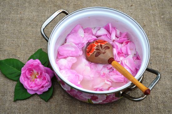 A receita de geléia clássica de rosas