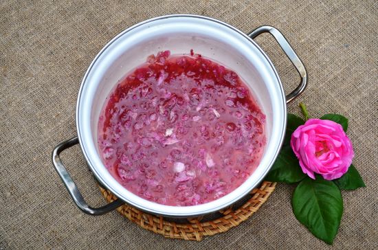 A receita de geléia clássica de rosas