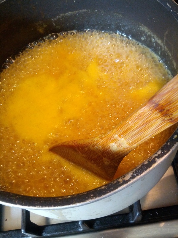 Como criar breu de uma ameixa com uma pedra e pitted - receitas simples
