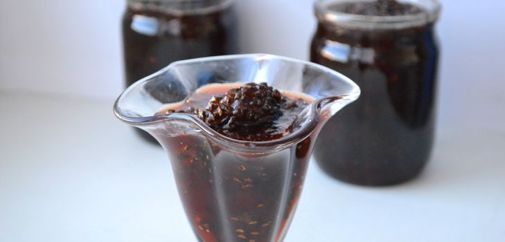 Atolamento de cones de pinheiro