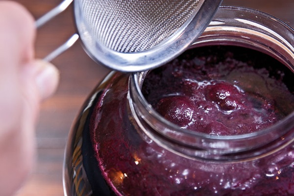 Vinho caseiro de chokeberry