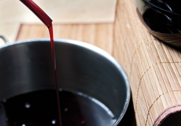 Vinho caseiro de chokeberry