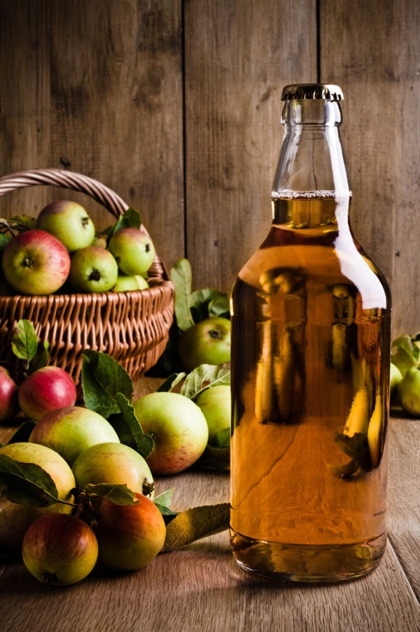 Vinho caseiro de maçãs