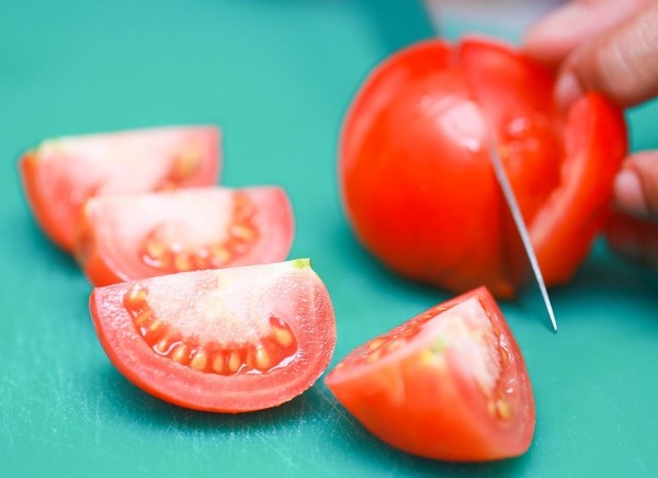 Tomates secos ao sol, receitas em casa. Como fazer tomates secos ao sol em um secador de vegetais, forno, para o inverno