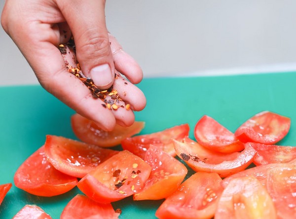 Tomates secos ao sol, receitas em casa. Como fazer tomates secos ao sol em um secador de vegetais, forno, para o inverno