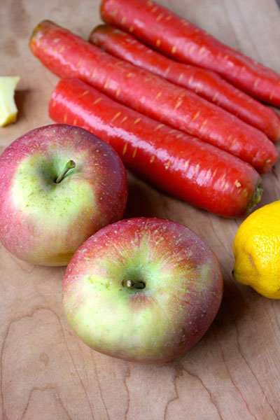 Como preparar suco de maçã para o inverno