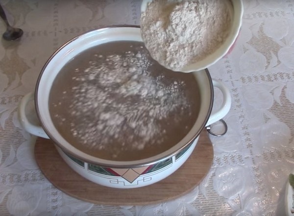 Maçãs para o inverno nos bancos - tarugos e receitas - embebidas e cunhas, compotas, atolamentos, tarugos. Como manter as maçãs no inverno em casa
