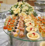 Aperitivos para uma mesa de buffet