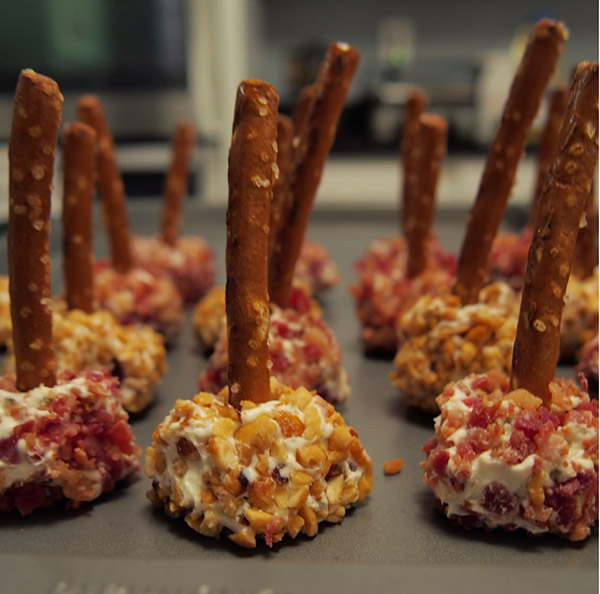 Snacks para o Ano Novo 2017 Galo - preparamos novas receitas deliciosas e interessantes para simples lanches frios e quentes de Ano Novo