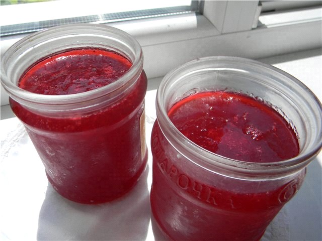 frascos com geléia