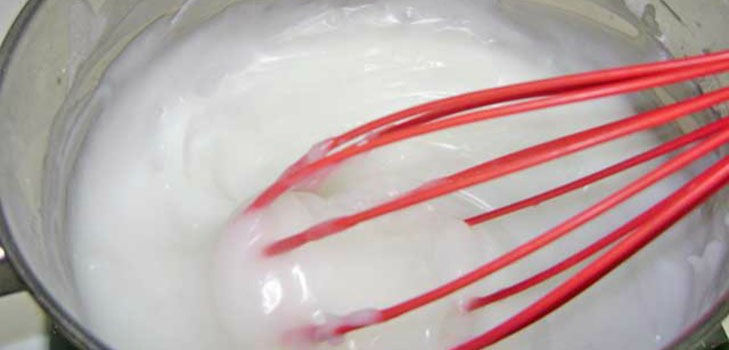 Como cozinhar uma pasta de farinha?