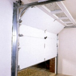 Instalação de porta seccional