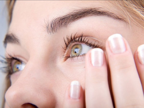 O que fazer se dói nos cantos dos olhos