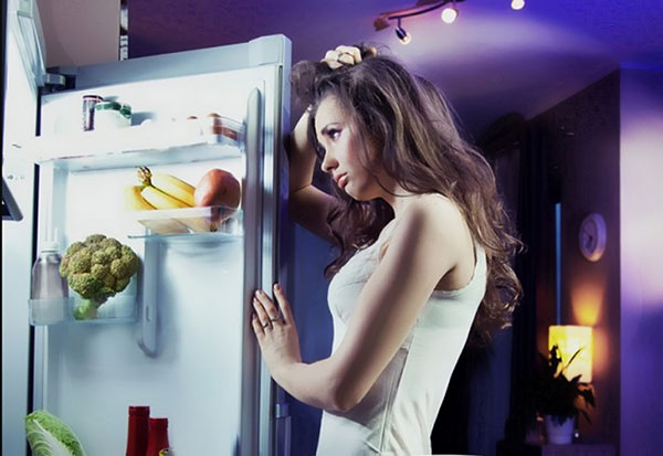 Como comer e ficar magro: os segredos de um jantar tardio