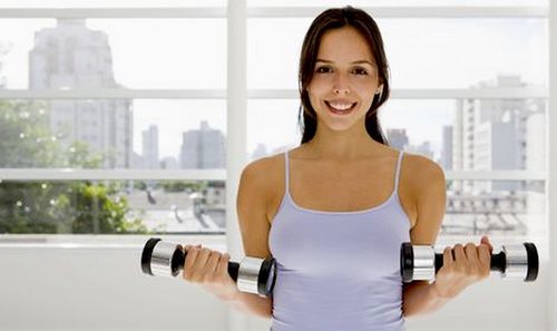 Exercícios para perda de peso do abdômen, lados, coxas, nádegas e mãos