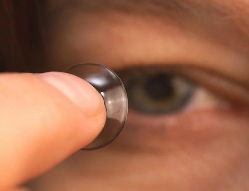 Lentes de contato: danos e benefícios
