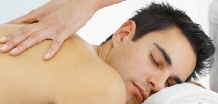 Massagem para adultos: tratamento de bronquite