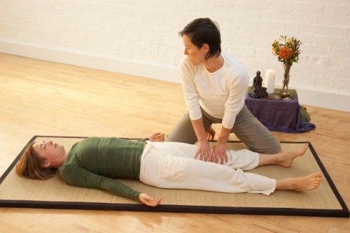 Massagem após um acidente vascular cerebral