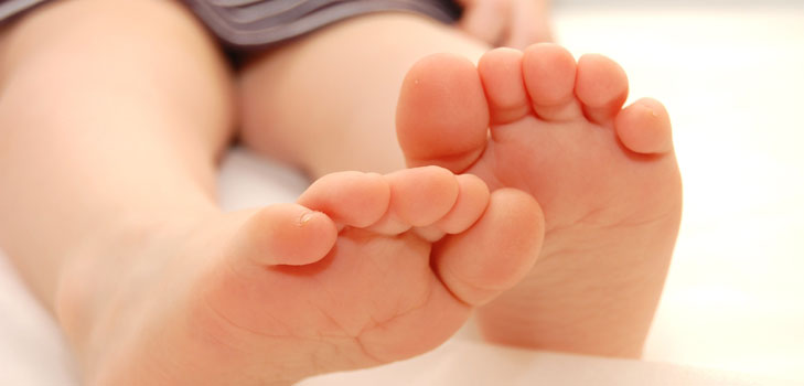 Massagem com pés planos